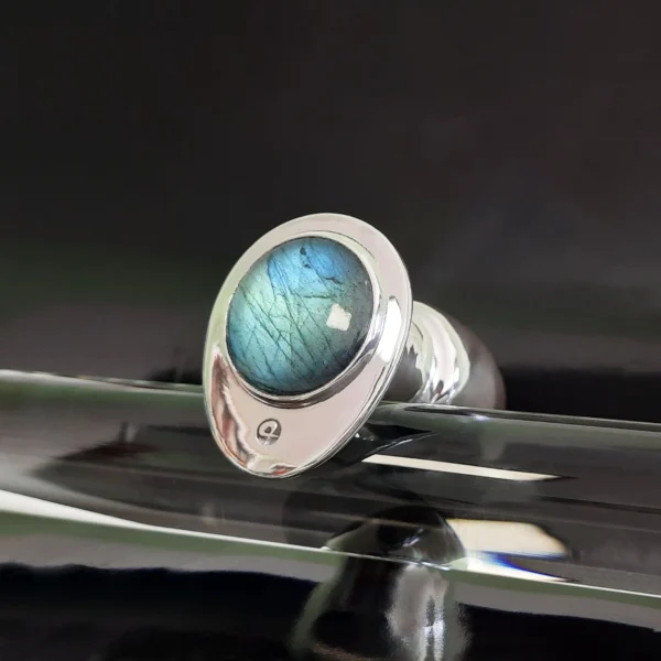 Luna Luxe - Anal Plug With Natural Labradorite - Image 4